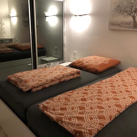 Wunderschoenes 2 Zimmer Apartment Zentrum Goldstadt Pforzheim Buitenkant foto