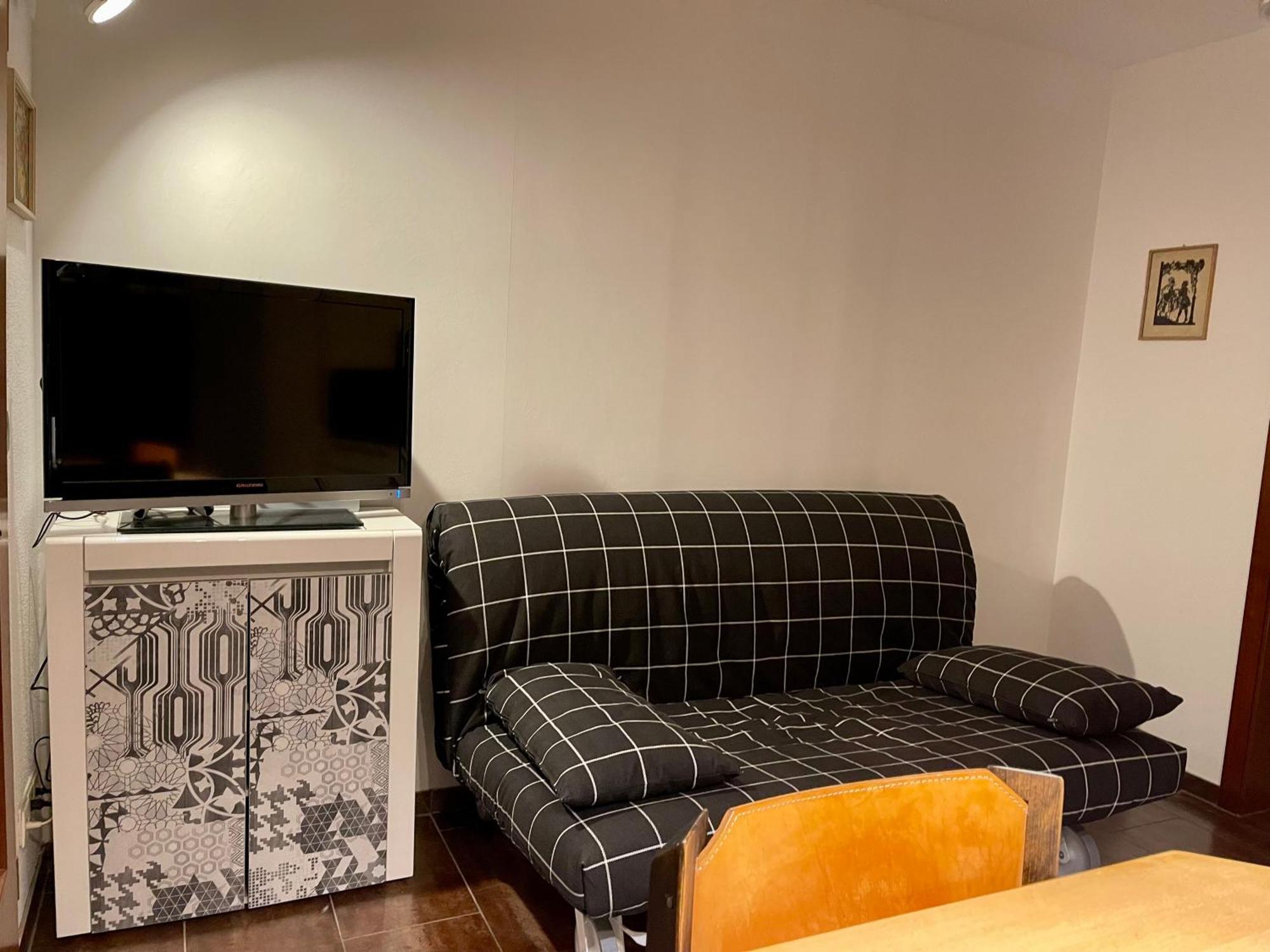 Wunderschoenes 2 Zimmer Apartment Zentrum Goldstadt Pforzheim Buitenkant foto