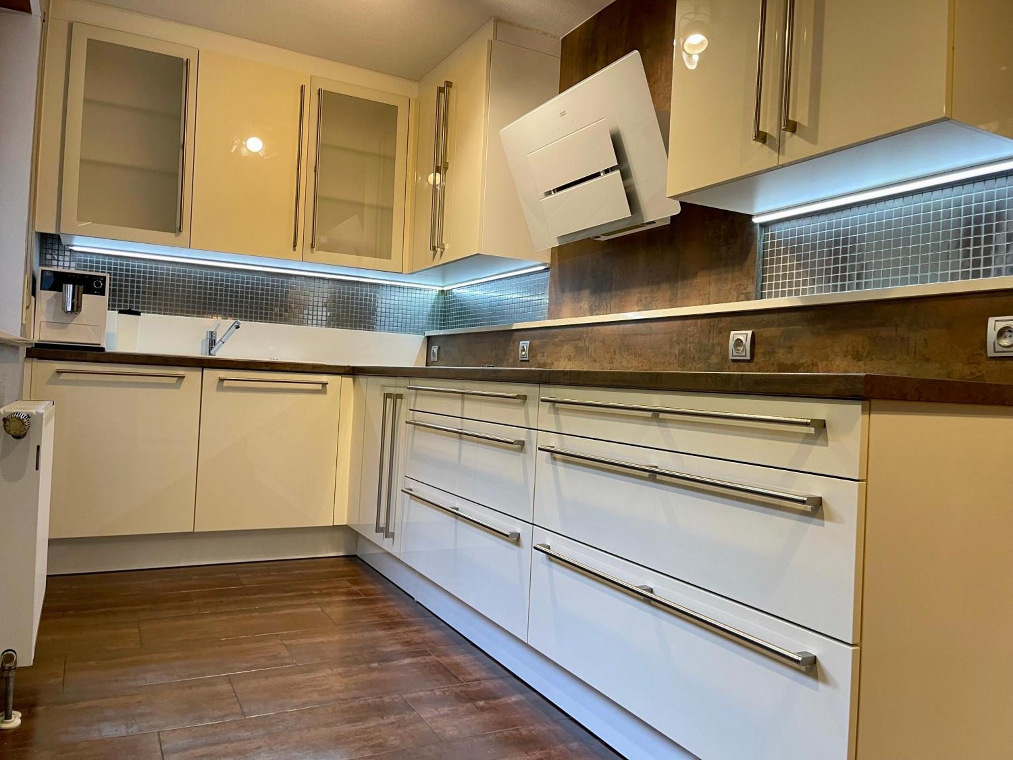 Wunderschoenes 2 Zimmer Apartment Zentrum Goldstadt Pforzheim Buitenkant foto