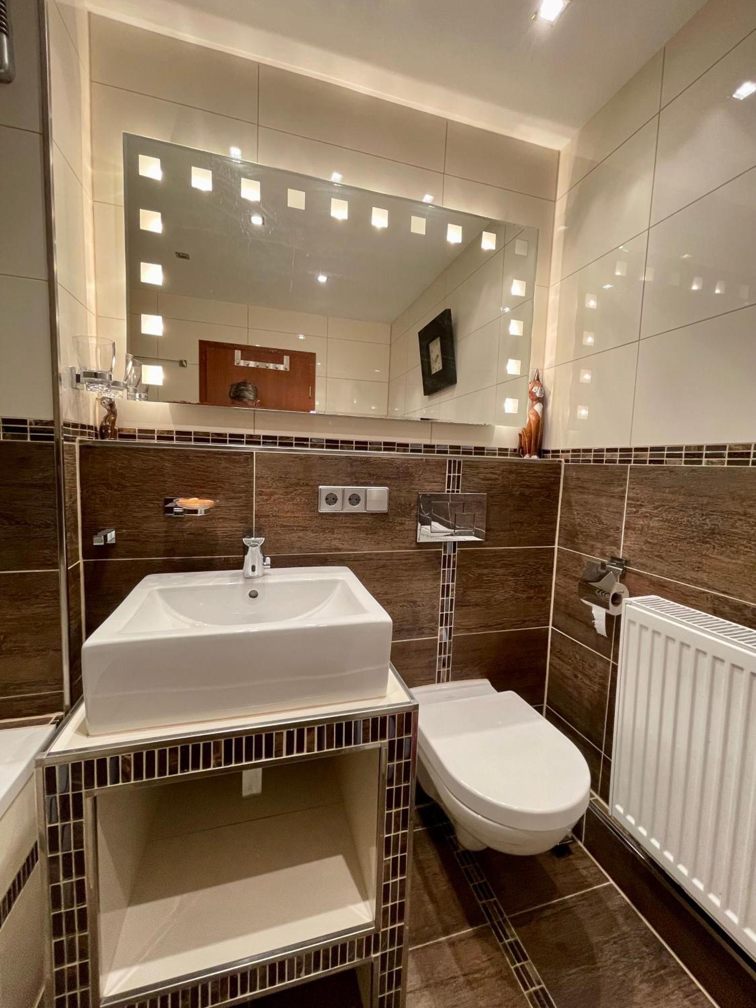 Wunderschoenes 2 Zimmer Apartment Zentrum Goldstadt Pforzheim Buitenkant foto