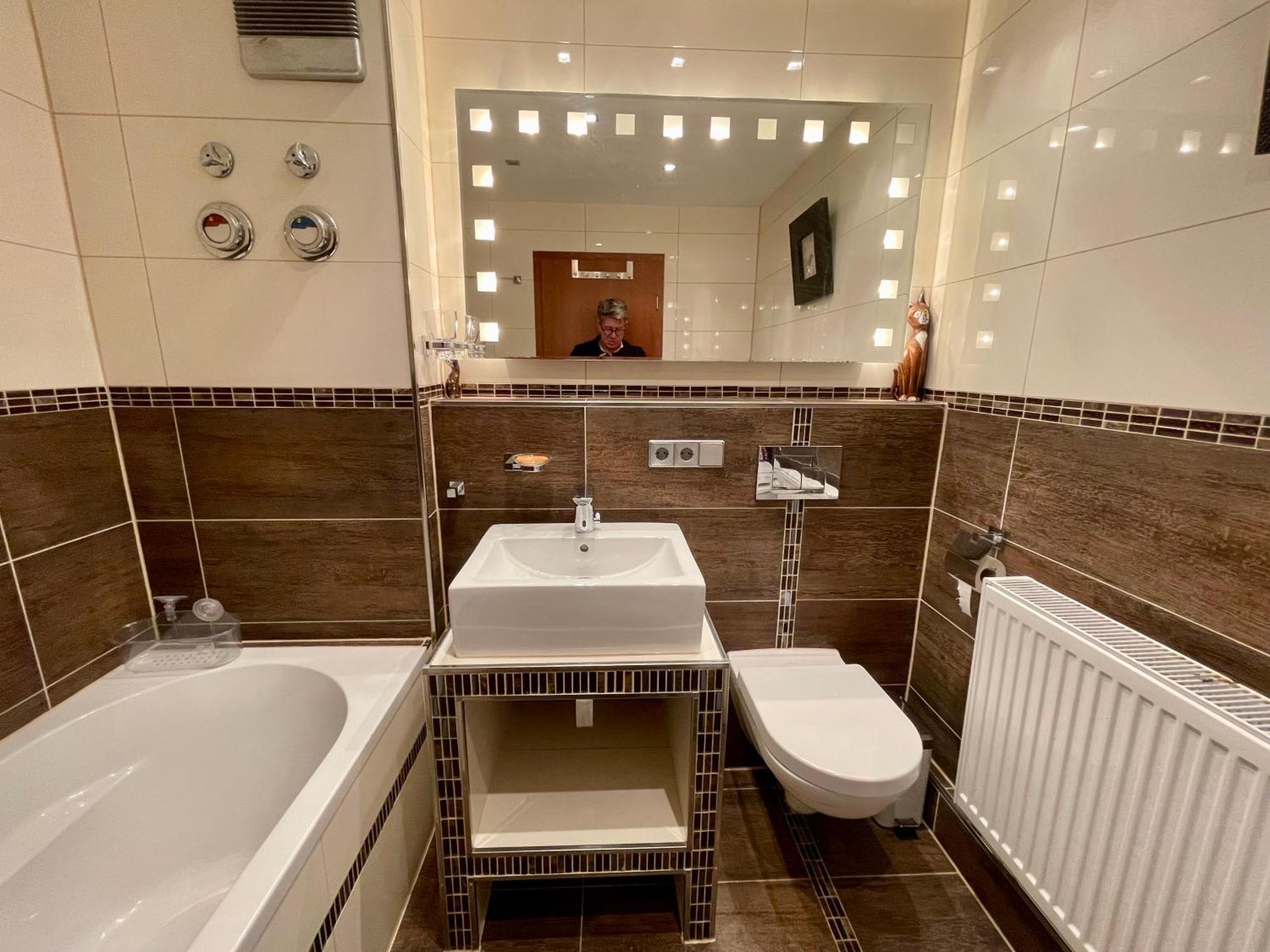 Wunderschoenes 2 Zimmer Apartment Zentrum Goldstadt Pforzheim Buitenkant foto